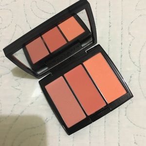 ABH Blush Trio in Peachy Love
